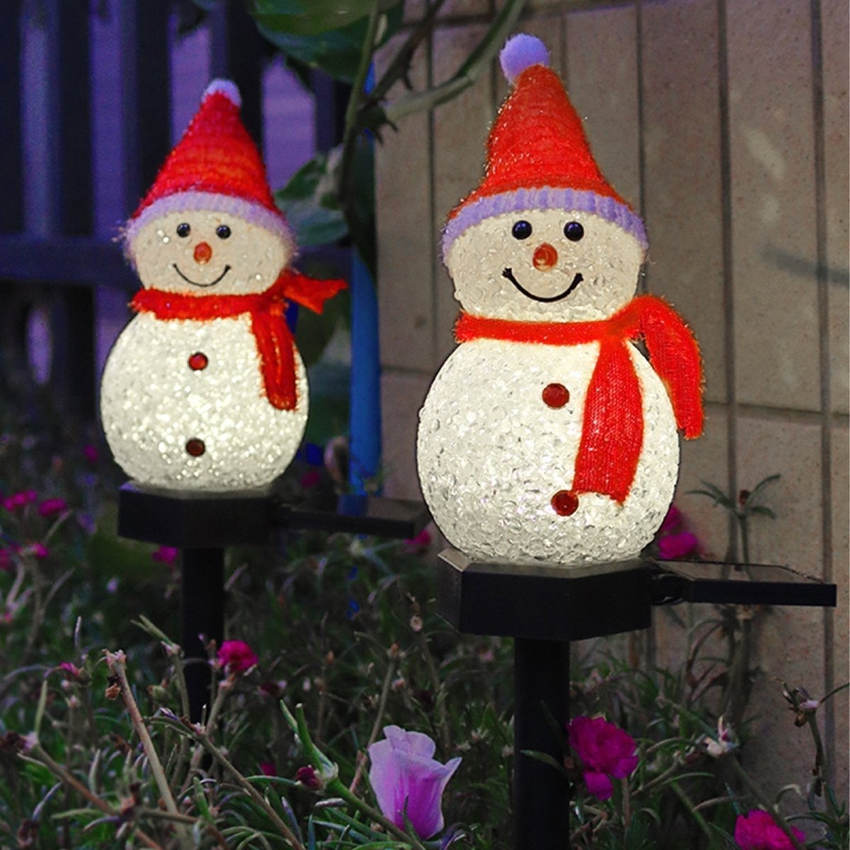 Solar Outdoor Decor Light Christmas Snowman Decoration Stake light - Lilishomespark